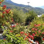 Bed and breakfast Les Fleurs 3*