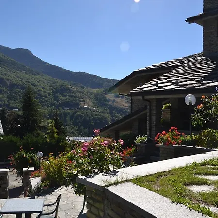 Bed and breakfast Les Fleurs Gignod