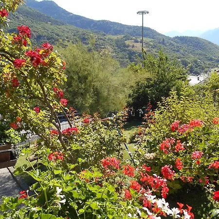 Bed and breakfast Les Fleurs 3*