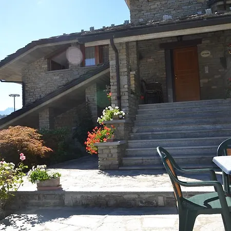 לינה וארוחת בוקר Les Fleurs