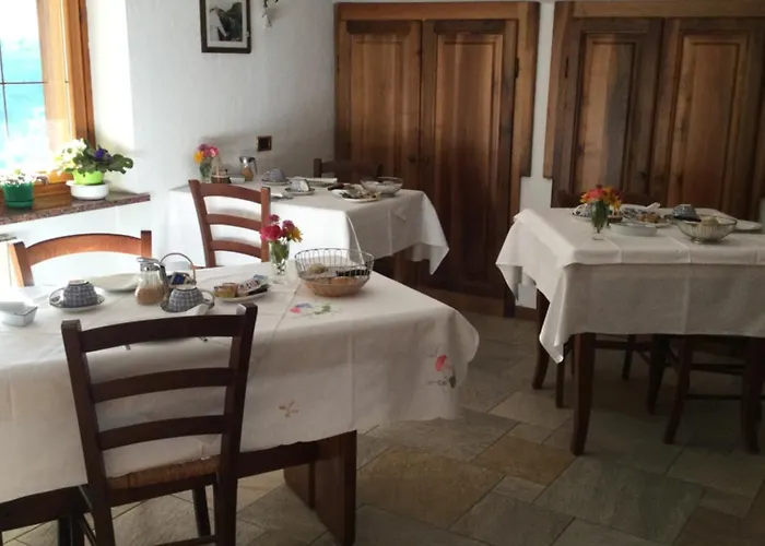 Les Fleurs Bed & Breakfast Gignod