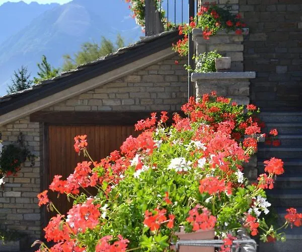 Les Fleurs Bed & Breakfast Gignod